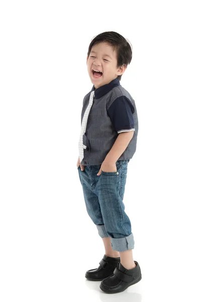 Glad liten asiatiska pojke på vit bakgrund — Stockfoto