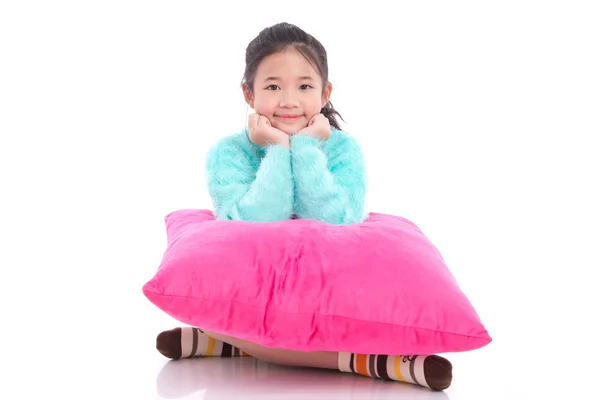 美丽的亚洲女孩，与一个大的粉红色枕头 — 图库照片
