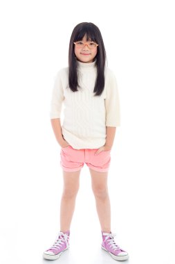 Güzel Asyalı kız ayakta 