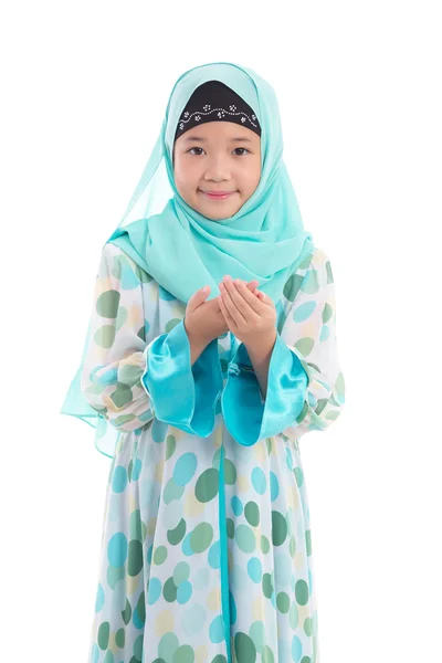 Beautiful asian muslim girl praying — Stock Photo, Image