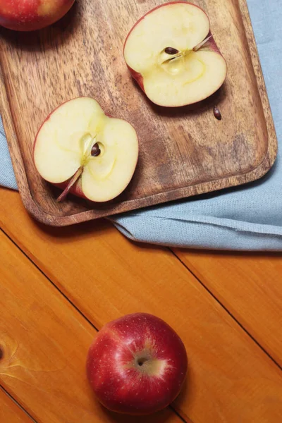 Apples Wooden Plate Napkin Flat Lay Healthy Eating Concept — Stock Photo, Image