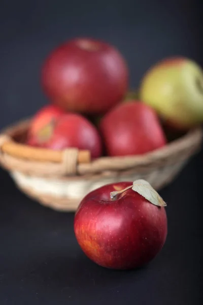 Pile Apples Basket Isolated Black Background Vertical Image Healthy Eating — Stock Photo, Image