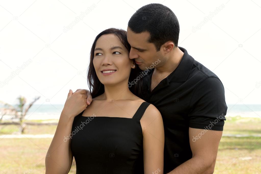 Interracial rencontres asiatique mâle blanc femelle