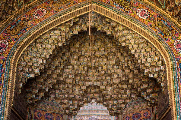 Mesquita de Nasir al-Mulk em Shiraz, Irão — Fotografia de Stock