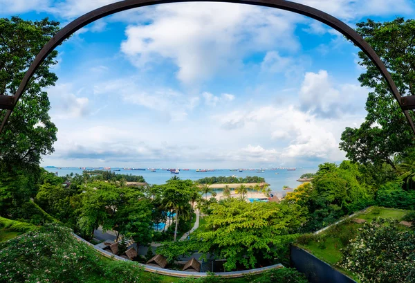 Vista panorámica del jardín y del puerto comercial de Singapur — Foto de Stock