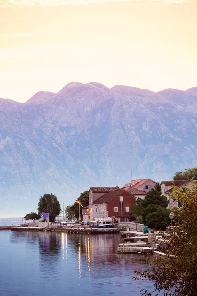 Bay Kotor Montenegro Oktober 2020 Prachtige Zonsopgang Aan Baai Van — Stockfoto