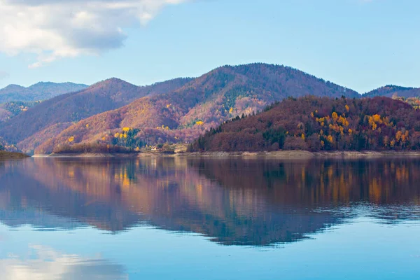 Landscape Autumnal Mountains Calm River Reflection Daytime — Zdjęcie stockowe