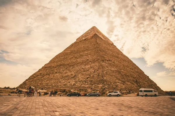 Widowiskowy Zachód Słońca Piramidach Gizie Kair Egipt — Zdjęcie stockowe