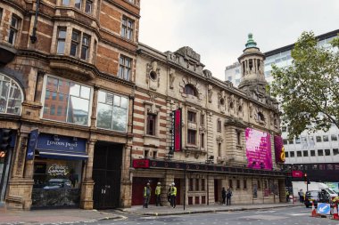 Londra 'nın merkez bölgesi Kings Cross' a yakın, Londra 'nın merkezinde geleneksel İngiliz mimarisi.
