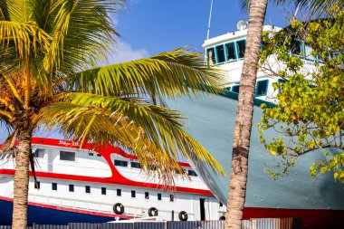Gulhi Adası 'nda tersane tamiri. Maldivler 'de gemi onarımı ve yeniden yapılandırması