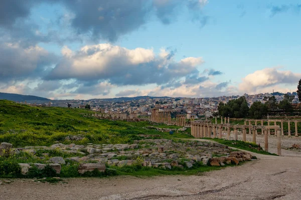 Jerash Giordania Marzo 2019 Antiche Rovine Romane Anfiteatro Nella Città — Foto Stock