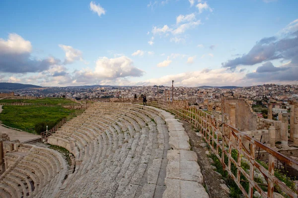 Jerash Jordania Marzo 2019 Antiguas Ruinas Romanas Anfiteatro Ciudad Jerash —  Fotos de Stock