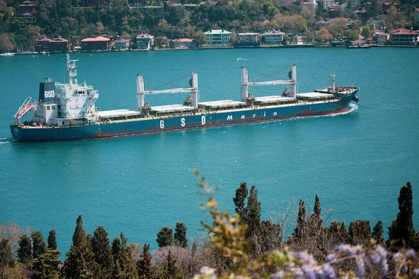 Istanbul Türkei Mai 2021 Frachtschiff Bosporus Istanbul Türkei — Stockfoto