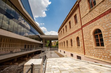 ATENS, GREECE - Temmuz 2021: Yeni Akropol Müzesi Binası, Atina, Yunanistan