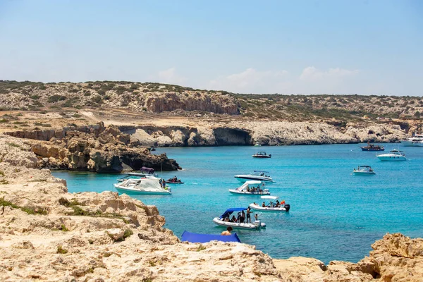 Agia Napa Cypern Juli 2021 Cabo Greko Bay Med Kristallklart — Stockfoto