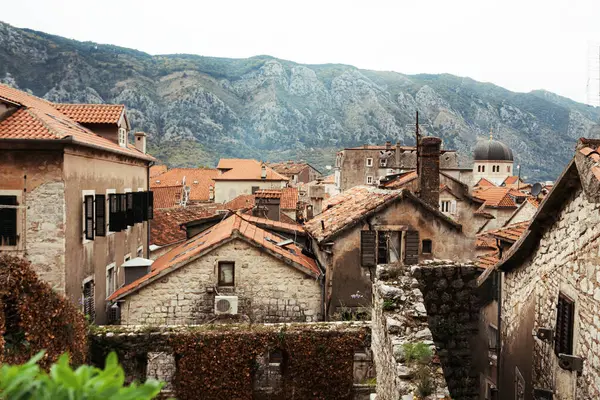 Rooftop View Old City Mountains — Stock Photo, Image