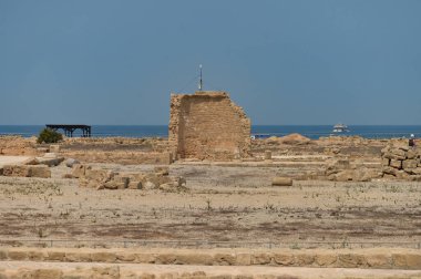 PAPHOS, CYPRUS - Temmuz 2021: Paphos Arkeoloji Parkı, Kıbrıs