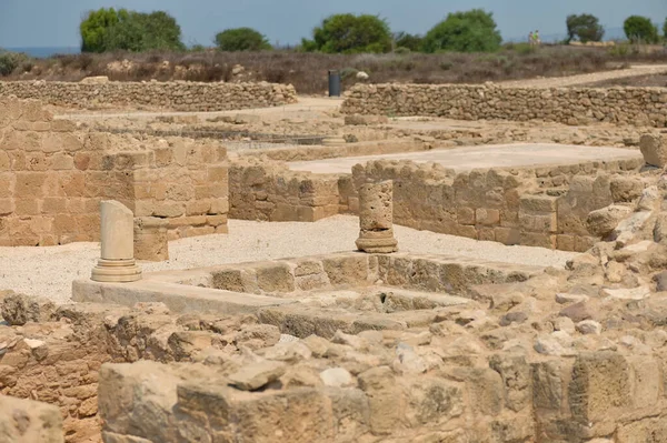 PAPHOS, CYPRUS - Temmuz 2021: Paphos Arkeoloji Parkı, Kıbrıs