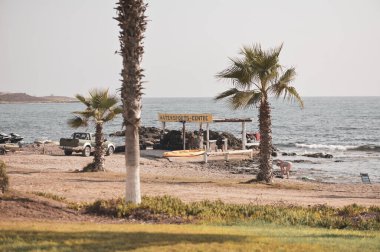  Kıbrıs Rum Kesimi 'nin Paphos kentindeki deniz feneri sahil manzarası