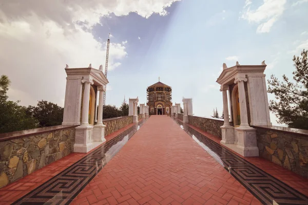 Throni Chipre Agosto 2021 Iglesia Ortodoxa Cerca Tumba Del Primer — Foto de Stock