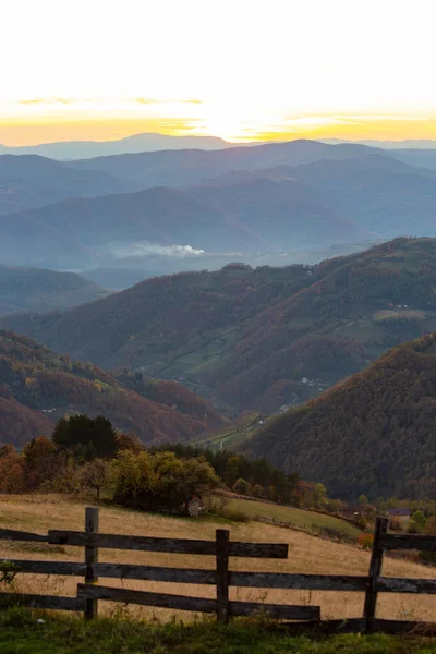 Belo Pôr Sol Nas Montanhas Parque Nacional Tara Fronteira Com — Fotografia de Stock