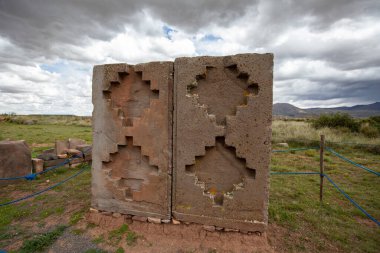 TIwanaku, BOLIVIA - Ocak 2020: Güney Amerika 'nın Bolivya kenti La Paz yakınlarındaki İnka öncesi Tiwanaku UNESCO Dünya Mirasları Alanı 