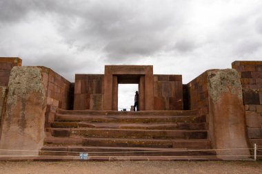 TIwanaku, BOLIVIA - Ocak 2020: Güney Amerika 'nın Bolivya kenti La Paz yakınlarındaki İnka öncesi Tiwanaku UNESCO Dünya Mirasları Alanı 