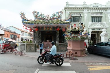 GEORGE TOWN, MALAYSIA - 20 Kasım 2025: Yap Kongsi Tapınağı George Town Penang Malezya 'daki Ermeni caddesinde yer alan geleneksel Çin tapınağı