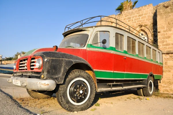 Eski Bedford otobüs 