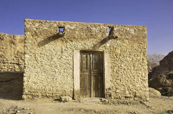 Adobe casa en el desierto, Túnez — Foto de Stock