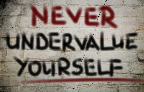 Never Undervalue Yourself Concept — Stock Photo, Image