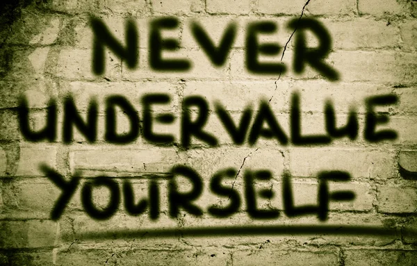 Never Undervalue Yourself Concept — Stock Photo, Image