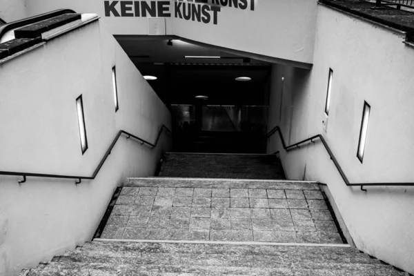 Лестница Метро Roemer Центре Города Мбаппе Земля Гессен Германия — стоковое фото