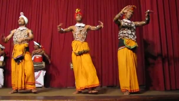 Férfi Táncosok Lépnek Fel Kandyban Srí Lankán — Stock videók