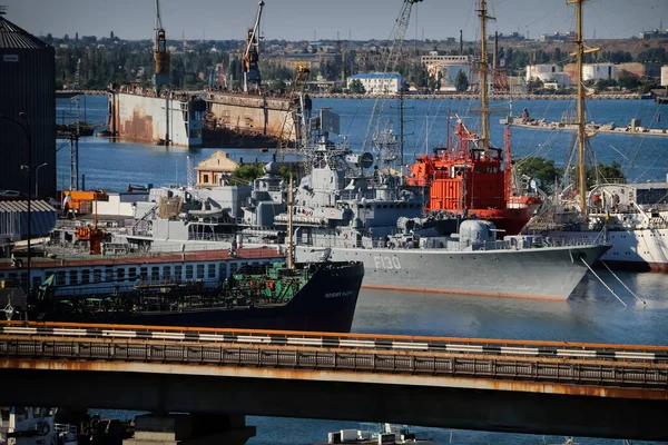 Odessa Ucrânia Navio Guerra Ucraniano Hetman Sagaidachny Está Ancorado Cais — Fotografia de Stock