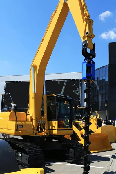 Gelbe Baumaschine — Stockfoto