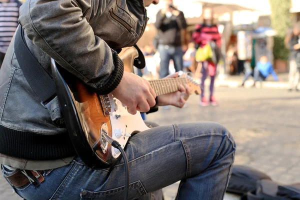 Un musicien de rue — Photo