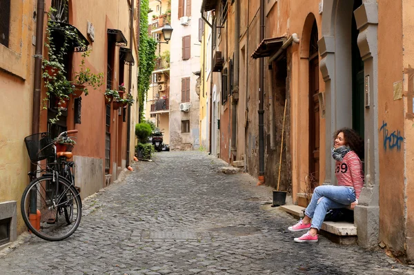 Fille dans rome — Photo