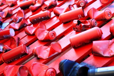 Kullanılan boya bidon