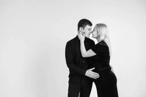 Pregnant Woman Her Husband Hugging Holding Your Stomach Black Clothes — Stock Photo, Image