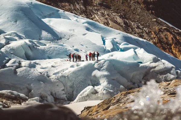 Grupo Privado Excursionistas Caminando Sobre Glaciar Glaciar Grupo Personas Senderismo — Foto de Stock