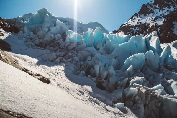 아름다운 풍경과 노르웨이의 빙하스 바르티 풍경은 경관의 특징을 이루고 — 스톡 사진