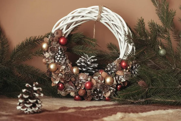 Christmas Wreath Vines Decorated Fir Branches Christmas Balls Natural Materials — Stock Photo, Image