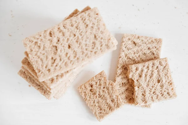 Pane Croccante Segale Uno Sfondo Legno Bianco Vista Dall Alto — Foto Stock