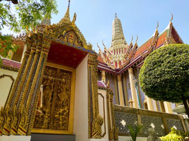 Büyük Saray Wat Phra KaewTemple of the Emerald Buddha, Tayland 'ın simgesi dünyanın dört bir yanından turistlerin ziyaret etmeyi özlemediği yer..