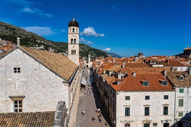 Dubrovnik, Hırvatistan - 20 Haziran 2020: Aziz Kurtarıcı Kilisesi, Kutsal Kurtarıcı Kilisesi ve Fransisken Manastırı Crkva sv. Spasa - Hırvatistan 'ın eski Dubrovnik kentindeki küçük bir adak rönesansı kilisesi