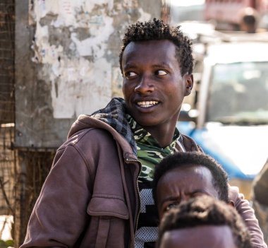 Addis Ababa, Etiyopya - 15 Şubat 2020: Addis Mercato, Etiyopya, Afrika 'nın en büyük pazarı.