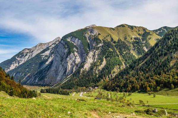 Ahornboden Daki Akçaağaç Ağaçlarının Sonbahar Manzarası Karwendel Dağları Tyrol Avusturya — Stok fotoğraf