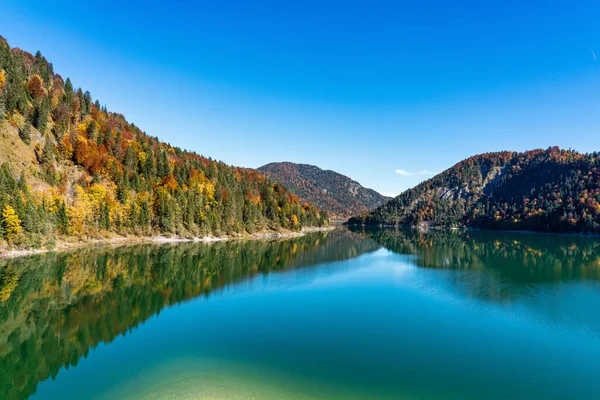 Lago Del Embalse Sylvenstein Otoño Cerca Bad Toelz Baviera Alemania — Foto de Stock