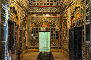 Jodhpur, Hindistan - Ocak 02, 2020: Jodhpur, Hindistan 'daki Mehrangarh Kalesinin iç mimari detayları, Jaswant Singh döneminden kalma